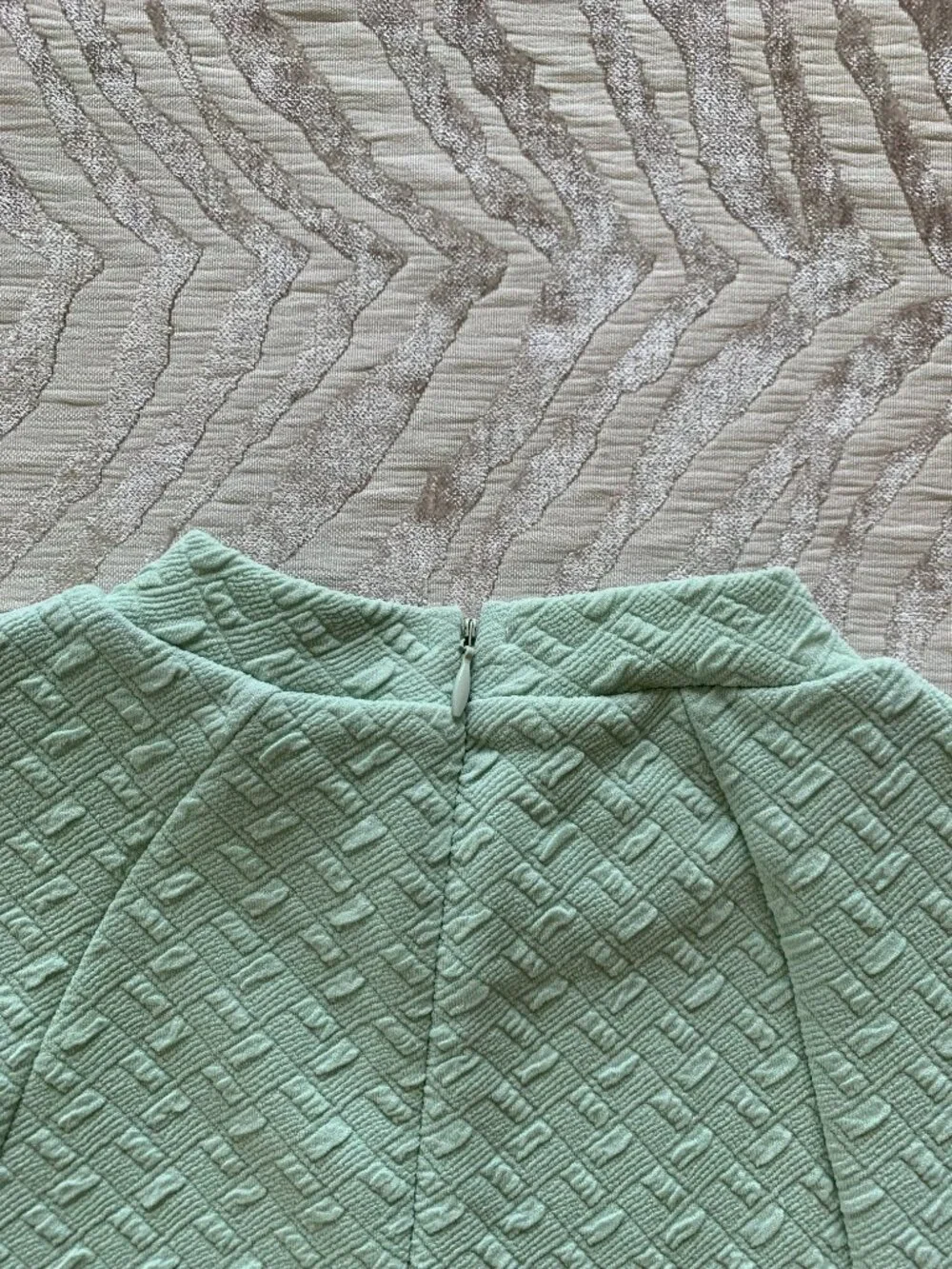 Sage Green 1950's Style Embossed Tulip Style Faux Wrap Dress Size: XS - Picture 9 of 10